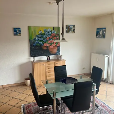 Sehr Grosse Naehe Duesseldorf, Flughafen Und Messe Lejlighed Duisburg