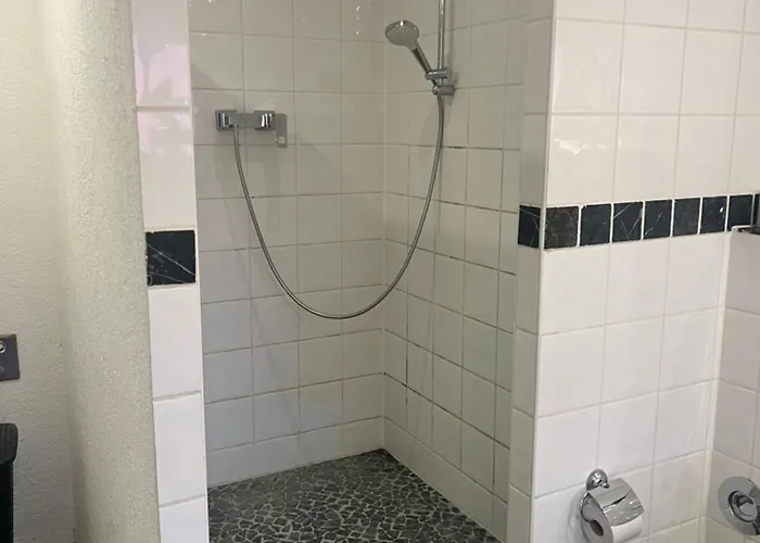 Daire Sehr Grosse Naehe Duesseldorf, Flughafen Und Messe