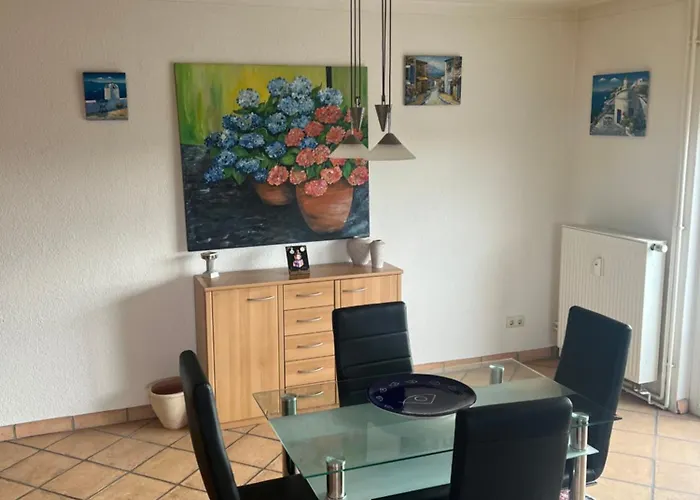 Sehr Grosse Naehe Duesseldorf, Flughafen Und Messe Lejlighed Duisburg