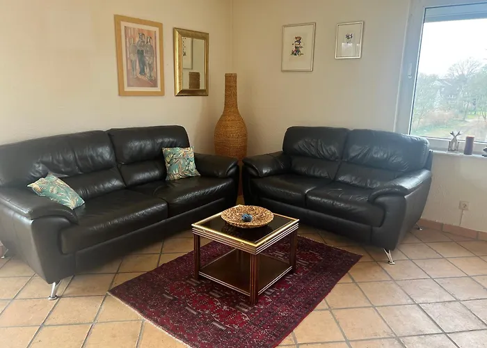 Sehr Grosse Naehe Duesseldorf, Flughafen Und Messe Lejlighed